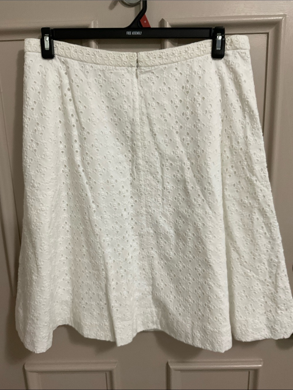 J. Crew White Eyelet A-Line Skirt , 14 , cotton lined with pockets - Picture 3 of 11